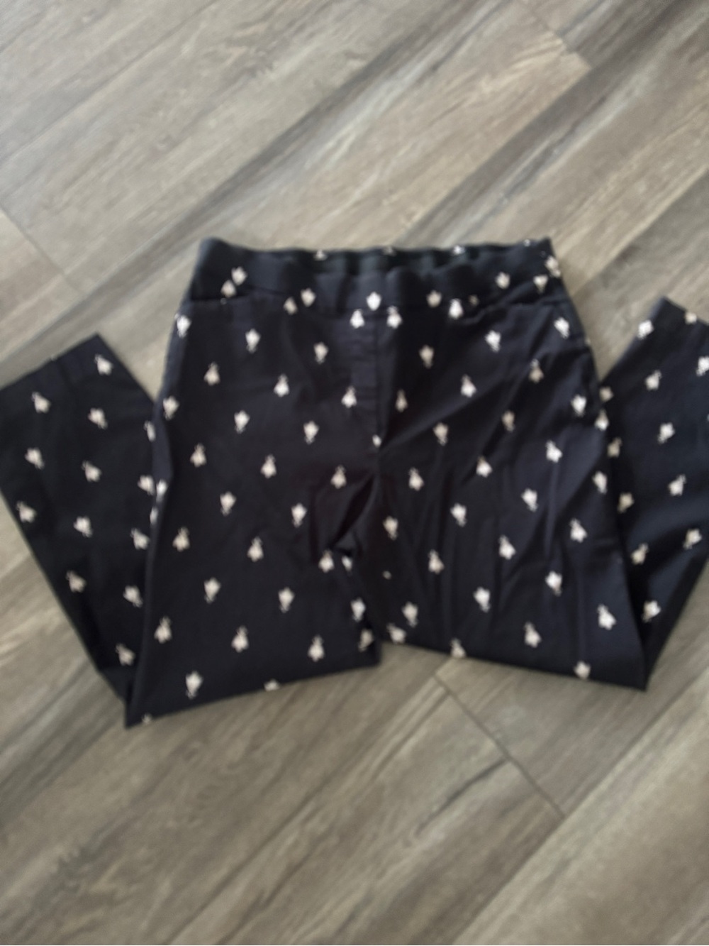 Liz Claiborne Classic Size 12 Black Floral Pull-On Ankle Pants - Picture 9 of 11